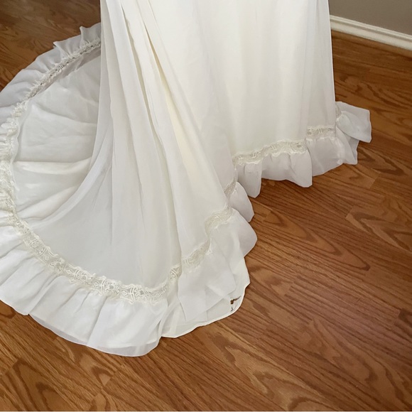 Vintage Victorian wedding gown dress with kleinerts inserts - Picture 15 of 17